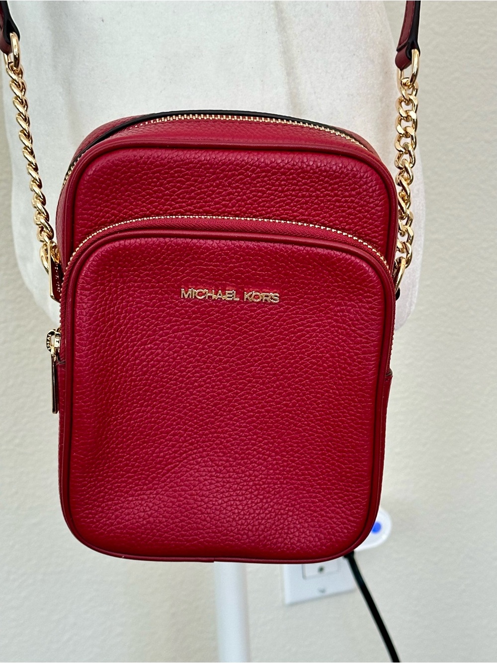 MICHAEL KORS Jet Set Pebbled Leather Crossbody Bag Cherry Red Gold Hardware - Picture 5 of 10